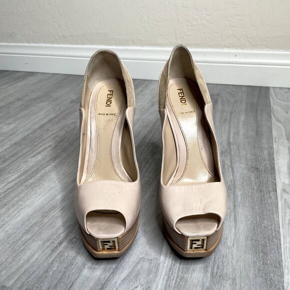 Fendi Fendista Platform Pumps - Picture 3 of 10